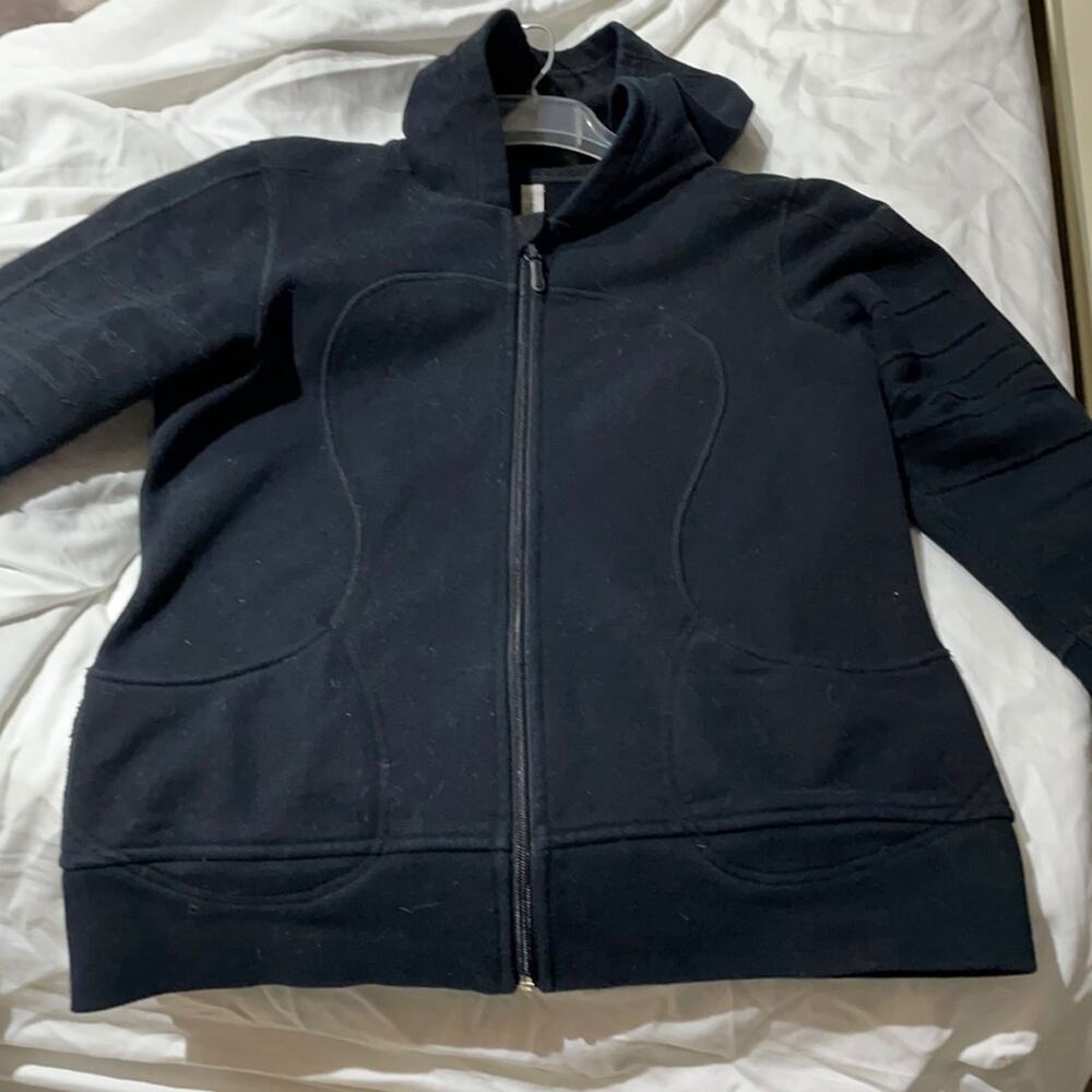 Lululemon 10 sweatshirt preloved but life left